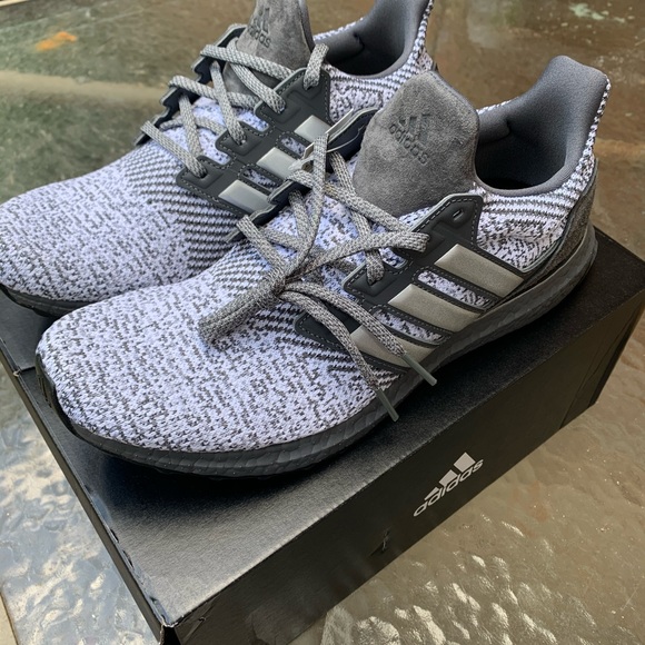ultraboost dna grey